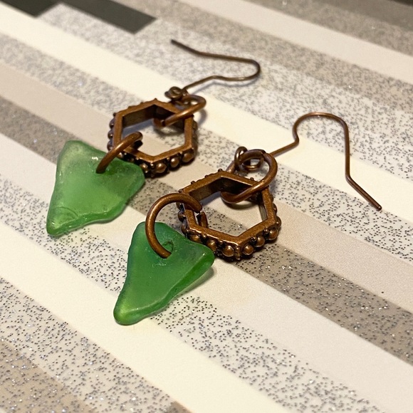 Artisan earrings 🖤 - Picture 3 of 3